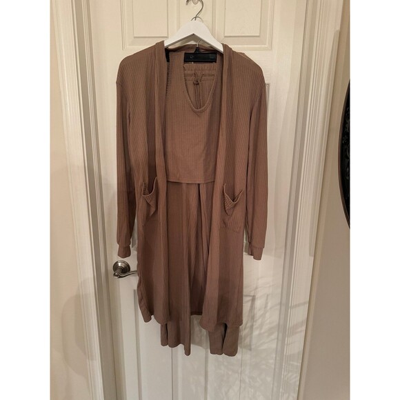 Maronie Taupe Lounge Set